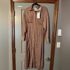 Beautiful soft Zara dress. Never worn in tip top condition